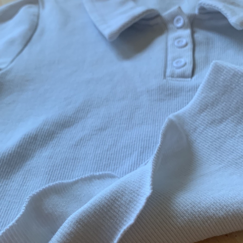 white, cropped tee, collared - Picture 4 of 4